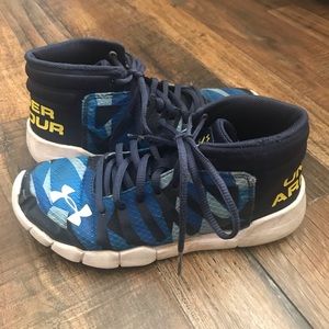 Under Armour  boys grade school X destroyer